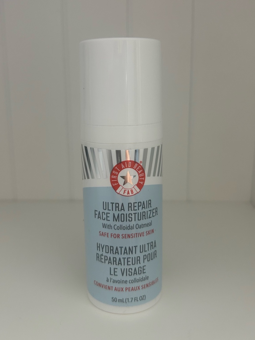 FIRST AID BEAUTY ULTRA REPAIR FACE MOISTURIZER